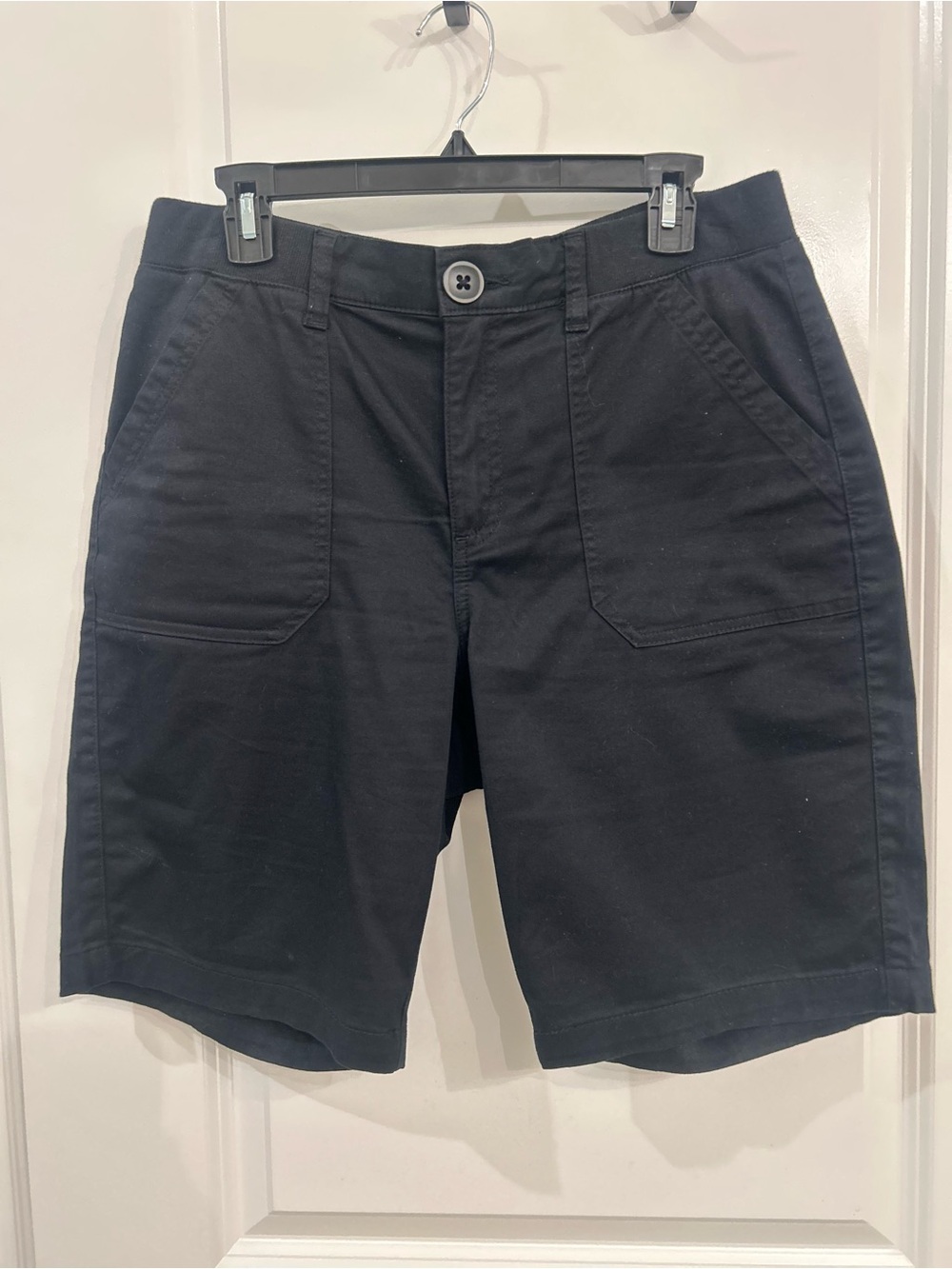 Ladies Black Casual Patch Pocket Shorts